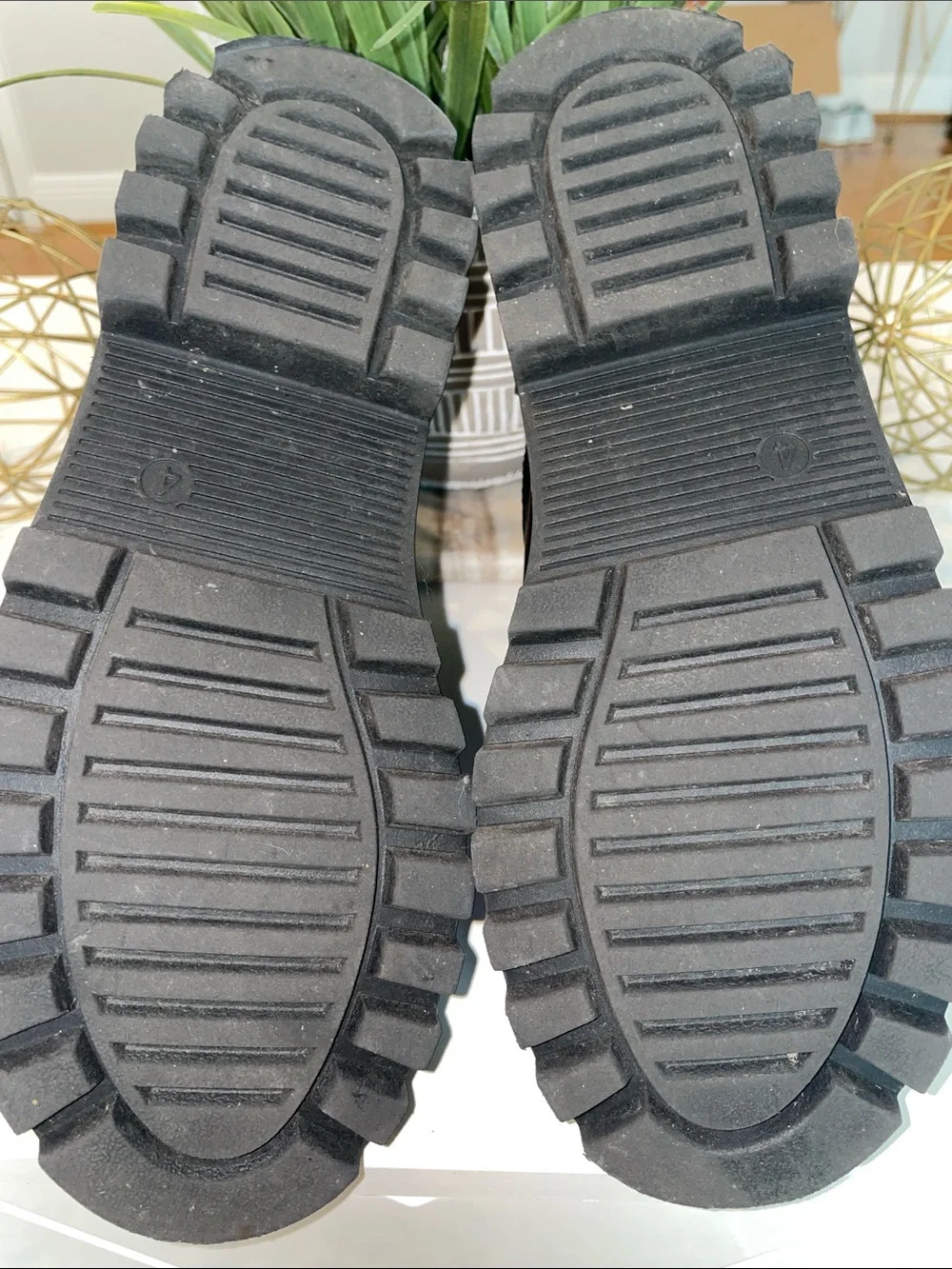 art class Black Patent Star-Zip Platform Boots - Kids